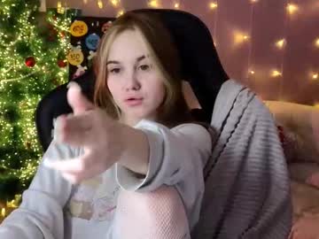 Dyna_Bae Chaturbate stream image from December 24, 2025