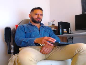 Esteban7984068 Chaturbate stream image from December 24, 2025
