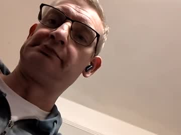 Hornymilf39 Chaturbate stream image from December 24, 2025
