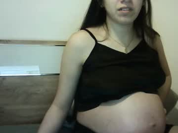 Ahotkitty18 Chaturbate stream image from December 24, 2025