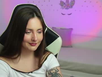 Linphea Chaturbate stream image from December 24, 2025