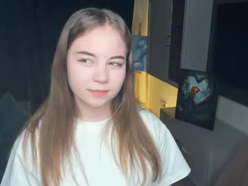 Elenapaker Chaturbate stream image from December 24, 2025
