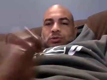 Kingelizar12 Chaturbate stream image from December 24, 2025