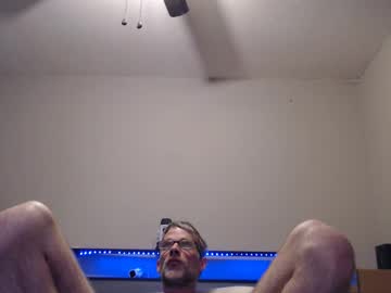 Crownbomb Chaturbate stream image from December 24, 2025