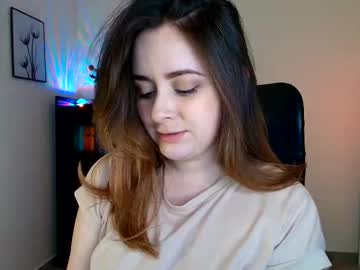 Madelamee Chaturbate stream image from December 24, 2025