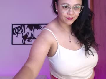Simonav721550 Chaturbate stream image from December 25, 2025