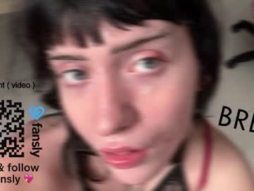 Vailyreb Chaturbate stream image from December 25, 2025