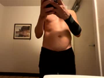 Travisvalentino Chaturbate stream image from December 25, 2025