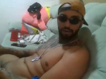 Moisesktrinaa Chaturbate stream image from December 25, 2025