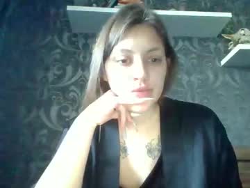 Mona_Strowwwbery Chaturbate stream image from December 25, 2025