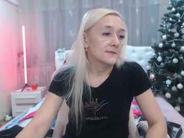 Sophiekittyy Chaturbate stream image from December 25, 2025