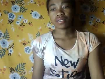 Alliciax632770 Chaturbate stream image from December 25, 2025