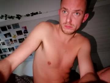 Menpuzzy Chaturbate stream image from December 25, 2025
