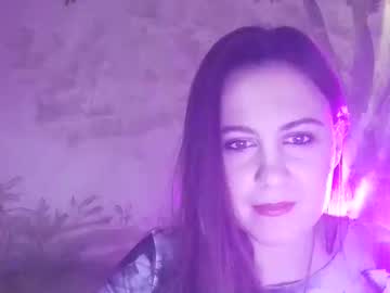 Luxireya Chaturbate stream image from December 25, 2025