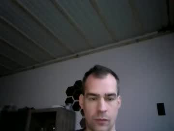Loonelyy Chaturbate stream image from December 25, 2025