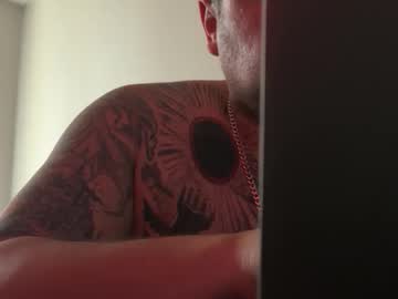 Mistercrisx Chaturbate stream image from December 25, 2025