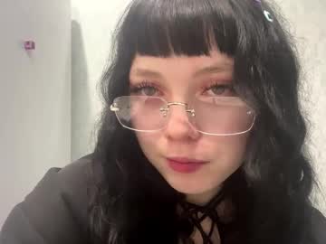 Shizukojevtic Chaturbate stream image from December 25, 2025