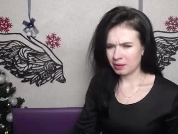 Jasminekouch Chaturbate stream image from December 25, 2025