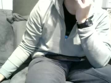 Kristoffer220 Chaturbate stream image from December 25, 2025