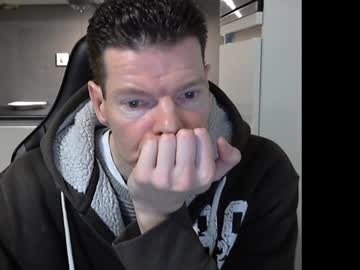 Hollandron Chaturbate stream image from December 25, 2025