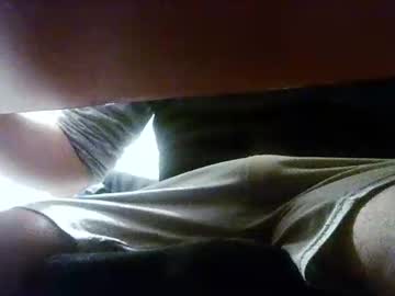 Opreatiby Chaturbate stream image from December 25, 2025