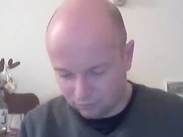 Nick1990b Chaturbate stream image from December 25, 2025