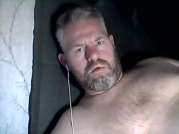 81jonnyx Chaturbate stream image from December 25, 2025