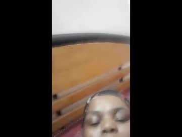 Liane245_ Chaturbate stream image from December 25, 2025