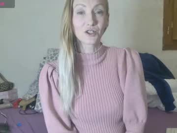 Mistressmilly32 Chaturbate stream image from December 25, 2025