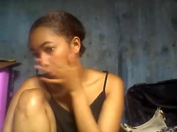 Maevagirl Chaturbate stream image from December 26, 2025