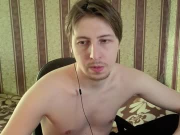 Darienlarge Chaturbate stream image from December 26, 2025