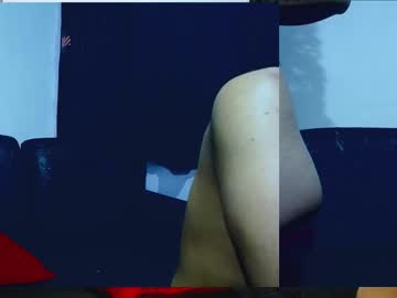 Sweetmoonred Chaturbate stream image from December 26, 2025