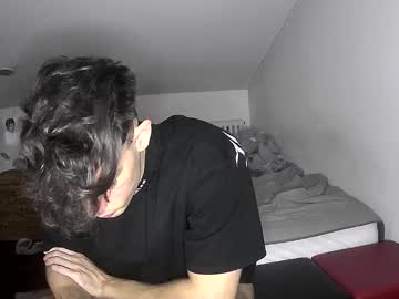 Giovyyx Chaturbate stream image from December 26, 2025