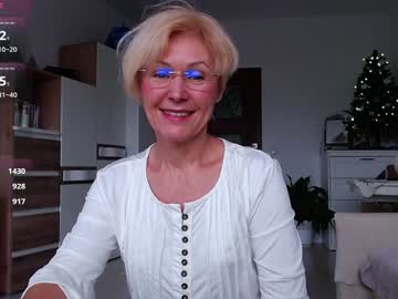 Jasmin18v Chaturbate stream image from December 26, 2025