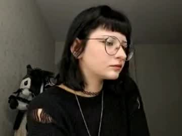 Natashakuns Chaturbate stream image from December 26, 2025
