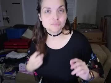 Slayterkitty Chaturbate stream image from December 26, 2025