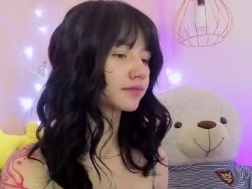 April_Bennett Chaturbate stream image from December 26, 2025