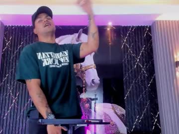 Dereck_Bbc Chaturbate stream image from December 26, 2025