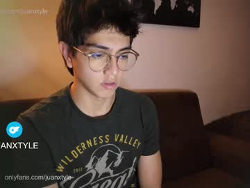 Juancamroom Chaturbate stream image from December 26, 2025