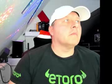 Freelancer1234 Chaturbate stream image from December 26, 2025