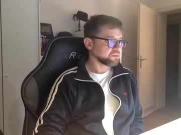 Random_R Chaturbate stream image from December 26, 2025