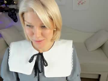 Lindsi_Luvviv Chaturbate stream image from December 26, 2025