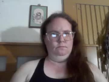 Queen211869 Chaturbate stream image from December 26, 2025