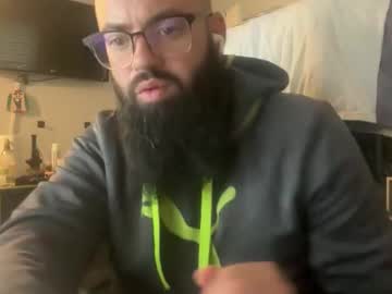 Uncutbeard129840 Chaturbate stream image from December 26, 2025