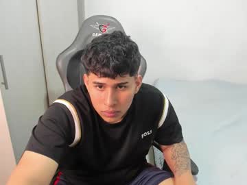 Jhonny_Dickm Chaturbate stream image from December 27, 2025