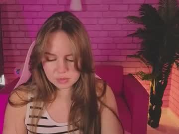 Irisflorence Chaturbate stream image from December 27, 2025