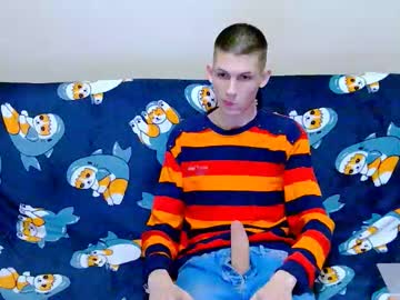 Lester_Broo Chaturbate stream image from December 27, 2025