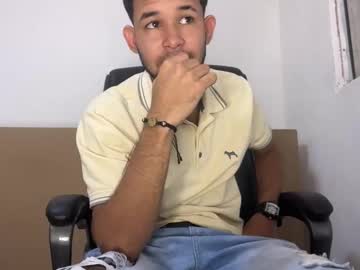 Enyel_100 Chaturbate stream image from December 27, 2025