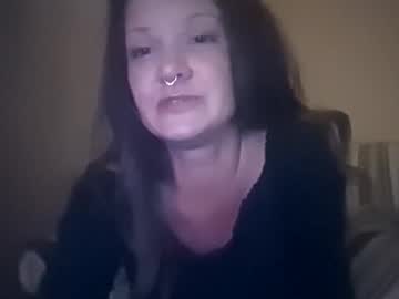 Sheseemsinnocent Chaturbate stream image from December 27, 2025