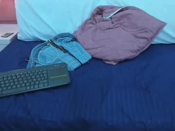 Kimluna1 Chaturbate stream image from December 27, 2025
